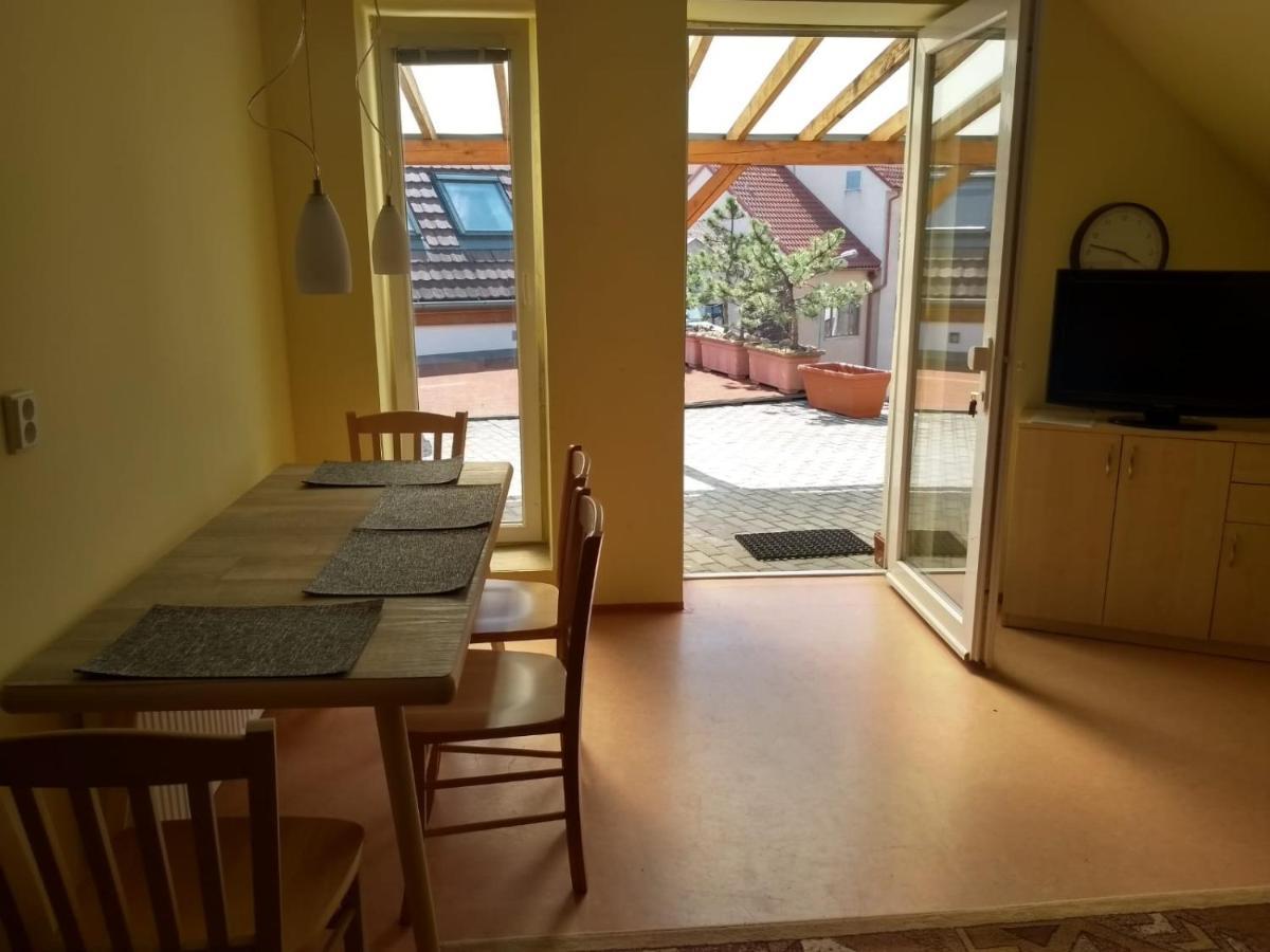 Apartmany Lono Jicin Bagian luar foto
