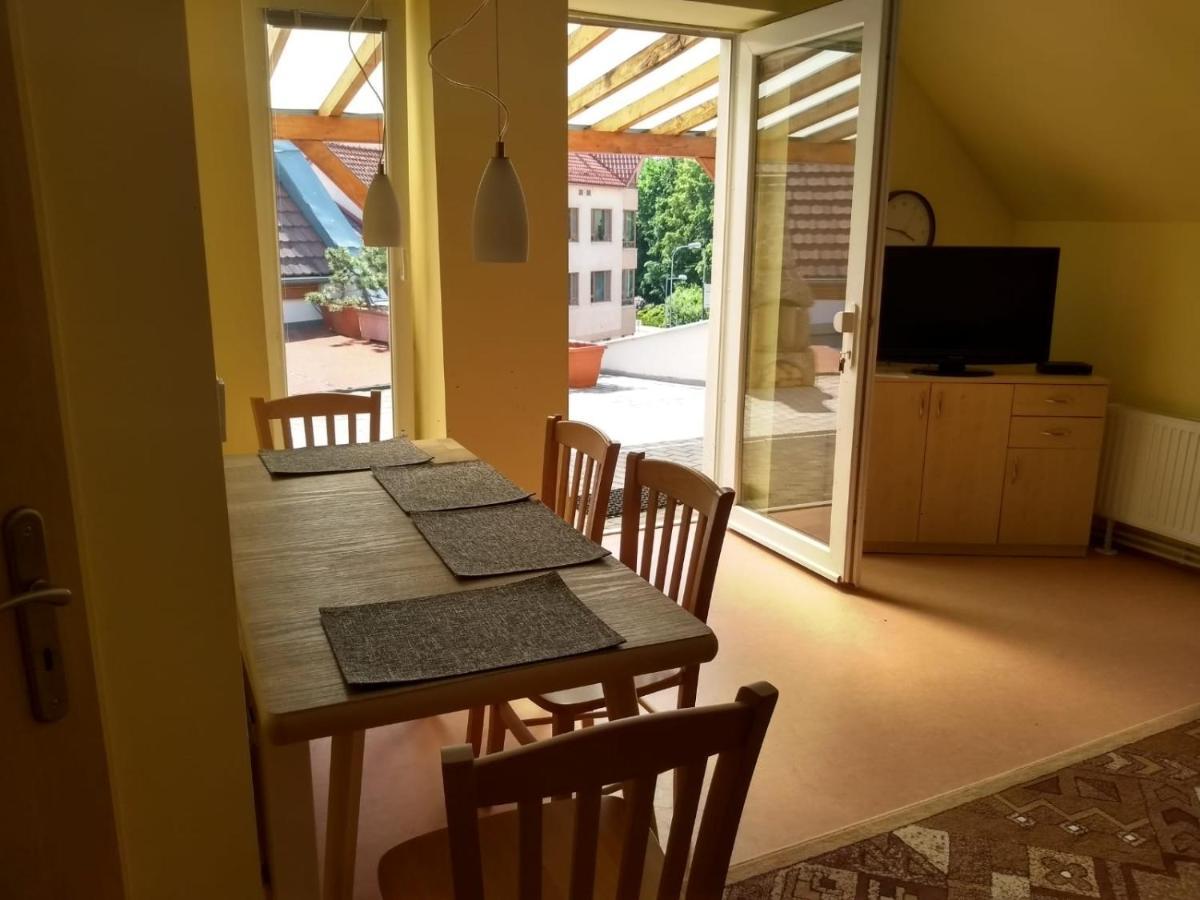 Apartmany Lono Jicin Bagian luar foto