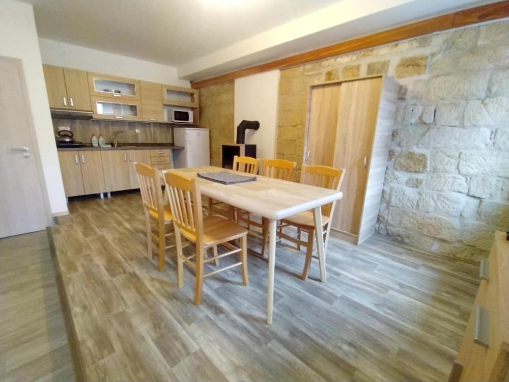 Apartmany Lono Jicin Bagian luar foto